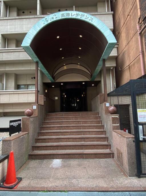 Good Location, Convenient Transportation Nipponbashi Station 4 Minutes Dotonbori 6 Minutes Kuromon Market 8 Minutes Double Bed O10 Apartemen *